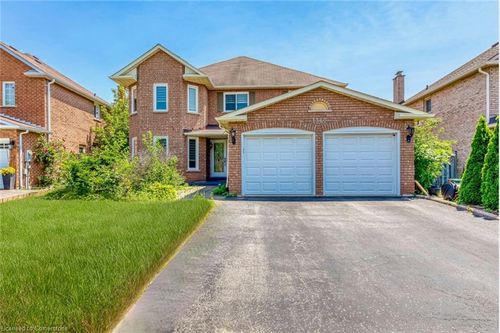 1362 Pilgrims Way, Oakville, ON, L6M2W4 | Card Image