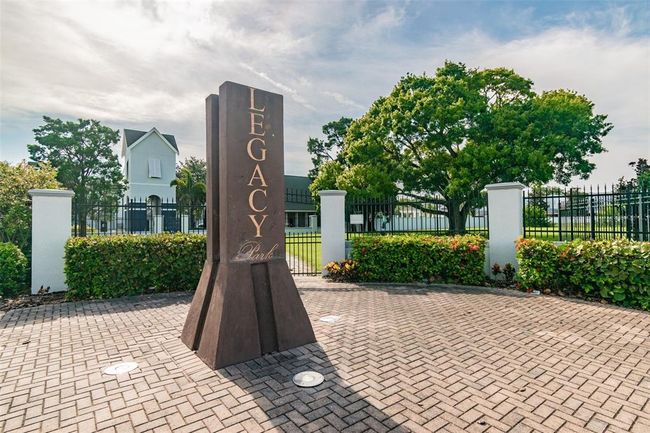 Community Entrance | Image 87