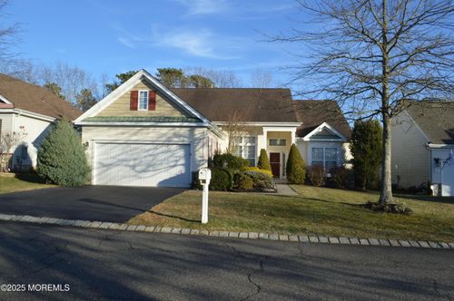 10 Fenwick Ln, Barnegat, NJ, 08005-3302 | Card Image