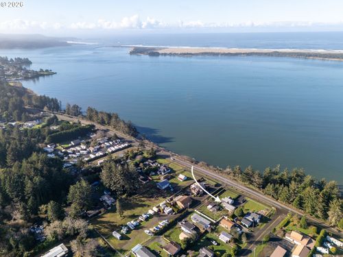 92222 Cape Arago Hwy, Coos Bay, OR, 97420-8744 | Card Image