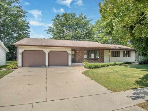 1003 S Holiday Drive, WAUNAKEE, WI, 53597 | Card Image
