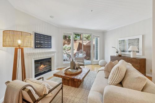 6-600 Willow Rd, Menlo Park, CA, 94025-3612 | Card Image