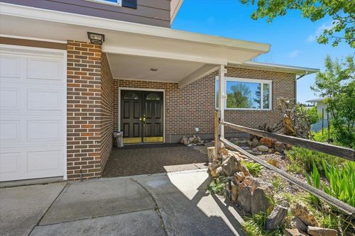 135 Ash St, Spearfish, SD, 57783-2712 | Card Image