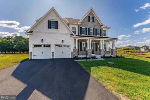 16 Mcknight Farm Ln, GLENMOORE, PA, 19343-1629 | Card Image