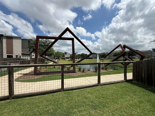 6820 Rocinante Ln, Houston, TX, 77092-5438 | Card Image