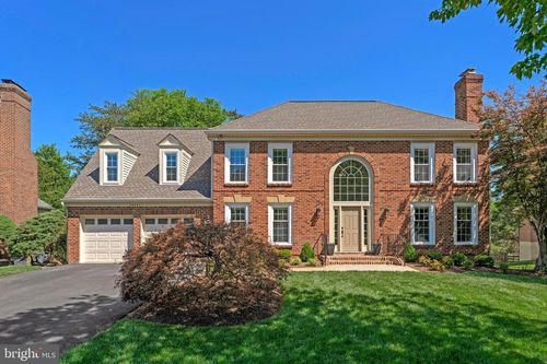 15131 Wetherburn Dr, CENTREVILLE, VA, 20120-3925 | Card Image