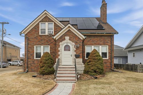 312 N Franklin St, Manchester, IA, 52057-1520 | Card Image