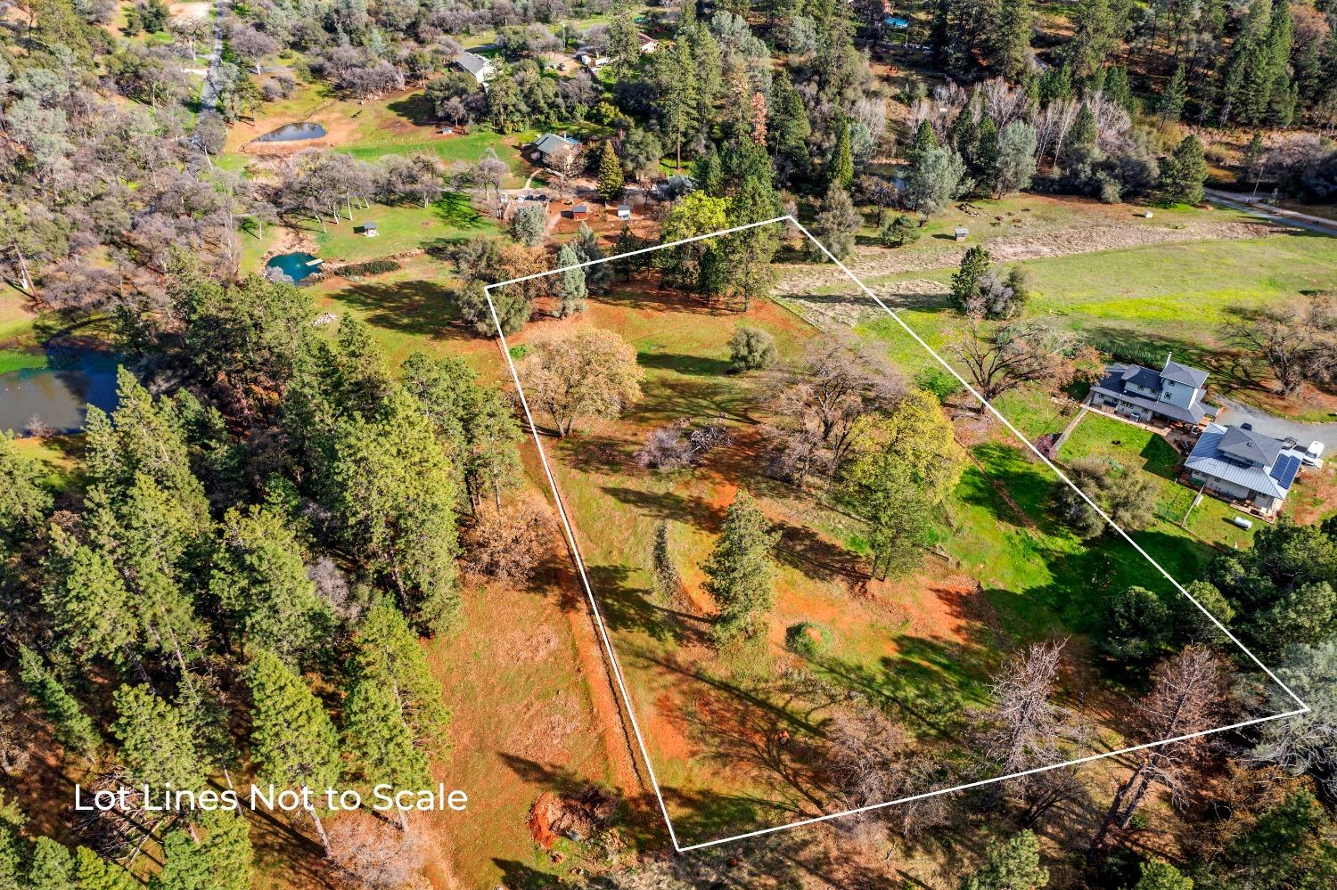 Land in Grass Valley