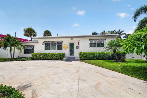 367 Putnam Ranch Rd, West Palm Beach, FL, 33405-3221 | Card Image