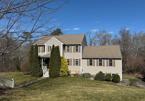 0-15 Brown Bear Cir, Plymouth, MA, 02360-7115 | Card Image