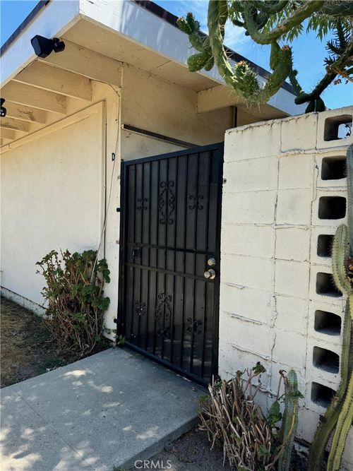 7596 Fillmore Dr, Buena Park, CA, 90620-4810 | Card Image