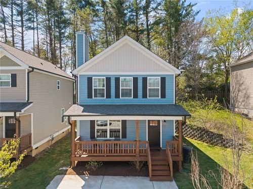 228 Stratford Ln, Boone, NC, 28607-6567 | Card Image