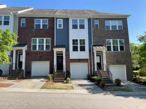 1002 Summerhouse Rd, Cary, NC, 27519-7448 | Card Image