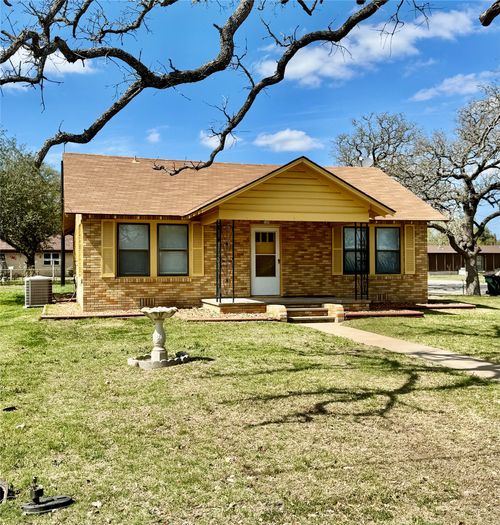 589 N Chambers St, Giddings, TX, 78942-2103 | Card Image