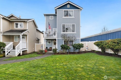 11218 3rd Ave E, Tacoma, WA, 98445-7727 | Card Image