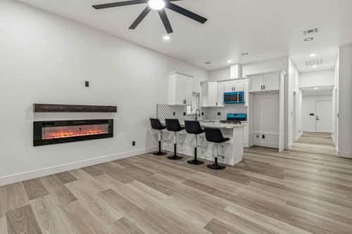 2921 5th St, Ceres, CA, 95307-3317 | Card Image