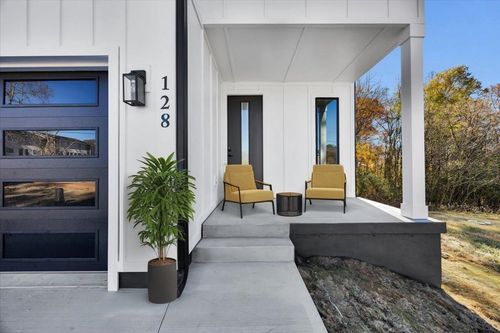 128 Lyman Ave, Duncan, SC, 29334-9633 | Card Image