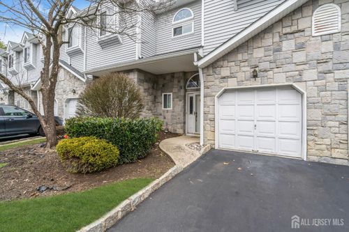 24 Catherine Ct, South Amboy, NJ, 08879-2916 | Card Image