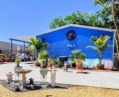 137 Lewis St, EDGEWATER, FL, 32141-7305 | Card Image