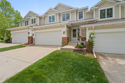 4465 Zilker Dr, Pleasant Hill, IA, 50327-0953 | Card Image