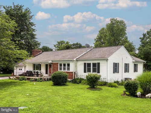 410 Indian Run Rd, GLENMOORE, PA, 19343-1338 | Card Image