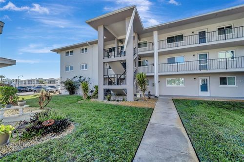 107-649 Tamiami Trl S, Venice, FL, 34285-3238 | Card Image
