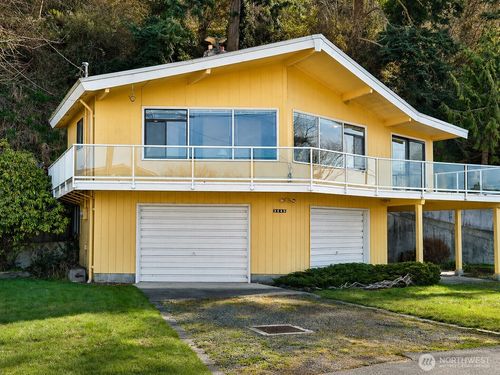 3545 Shell St, Greenbank, WA, 98253-9741 | Card Image