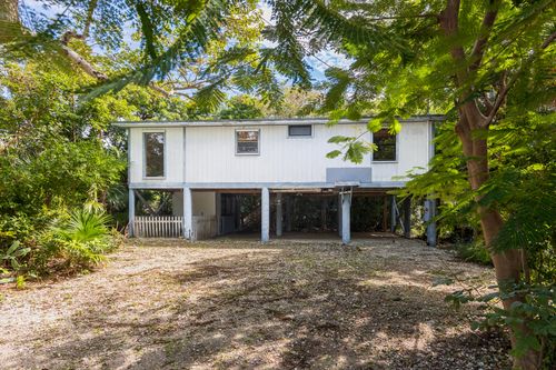 347 Guava Ave, Marathon, FL, 33050-5714 | Card Image