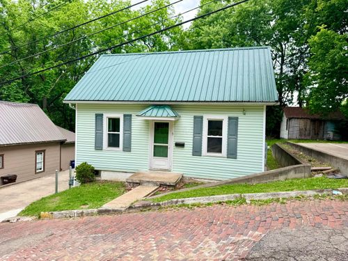 5 Smith St, Athens, OH, 45701-2719 | Card Image