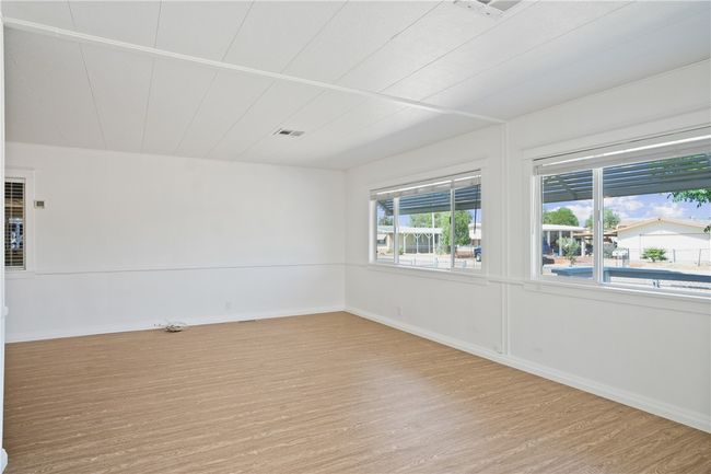 Living Room | Image 11
