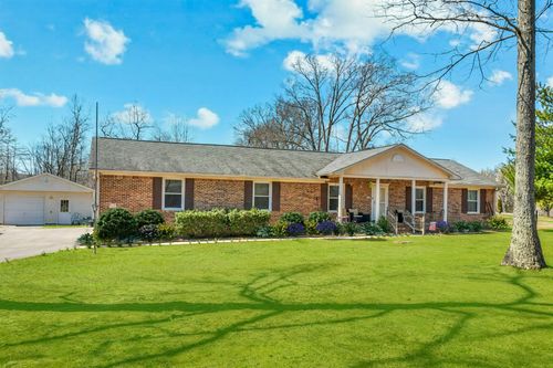 203 Larkway Dr, Tullahoma, TN, 37388-2175 | Card Image