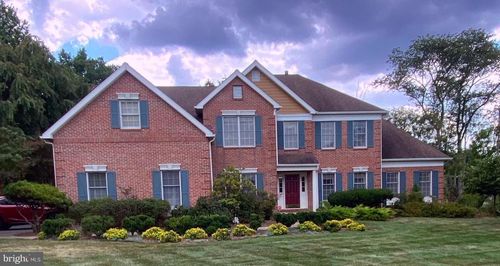 671 Casey Ln, WEST CHESTER, PA, 19382-8748 | Card Image