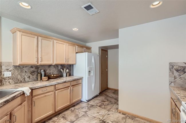 Kitchen | Image 11