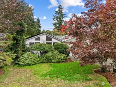 13512 49th Avenue Se, House other with 3 bedrooms, 2 bathrooms and 2 parking in Snohomish WA | Image 2