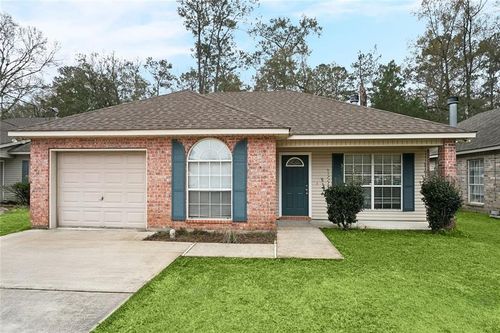 104 Poe St, Madisonville, LA, 70447-9498 | Card Image