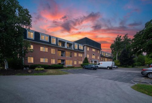 105-12980 W Bluemound Road, Elm Grove, WI, 53122 | Card Image