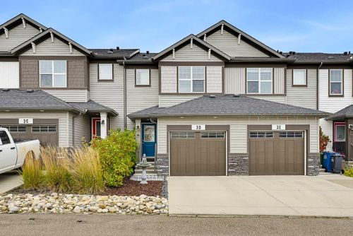 3D Heritage Dr, Cochrane, AB, T4C2N7 | Card Image
