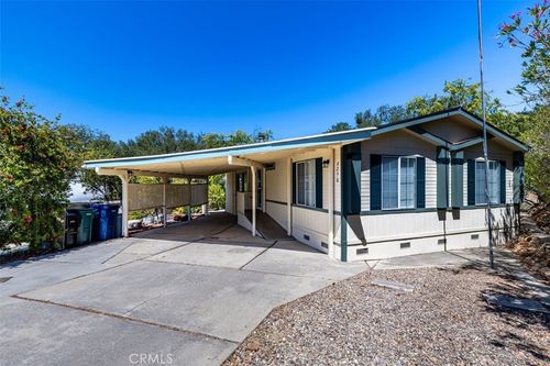 4250 Skylink Ln, Paso Robles, CA, 93446-4128 | Card Image