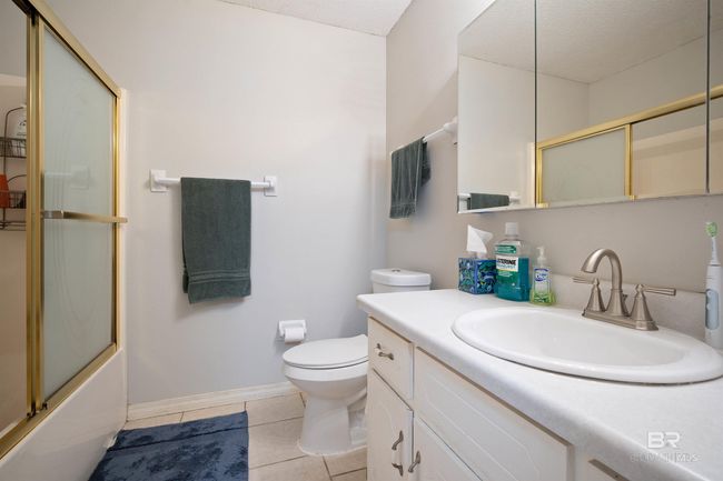Bathroom | Image 12