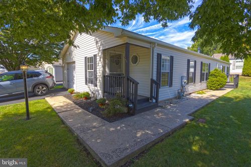 609 Village Way, ROYERSFORD, PA, 19468-3434 | Card Image