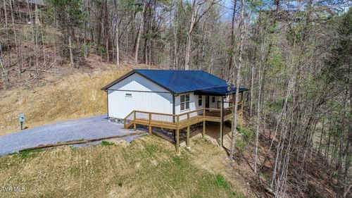 3040 Winding Way, Cosby, TN, 37722-3140 | Card Image