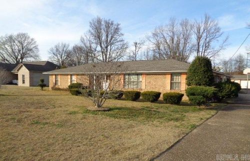 415 E 50th St, North Little Rock, AR, 72117-2307 | Card Image