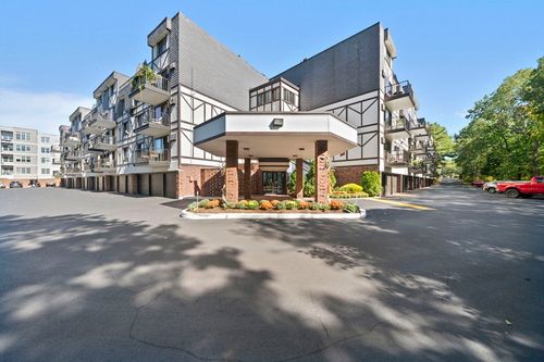 apt-305-9 Broadway, Saugus, MA, 01906-1037 | Card Image