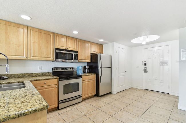 404 - 11605 Gulf Blvd, Condo with 2 bedrooms, 2 bathrooms and null parking in TREASURE ISLAND FL | Image 8