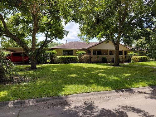 736 Northridge St, Angleton, TX, 77515-3415 | Card Image