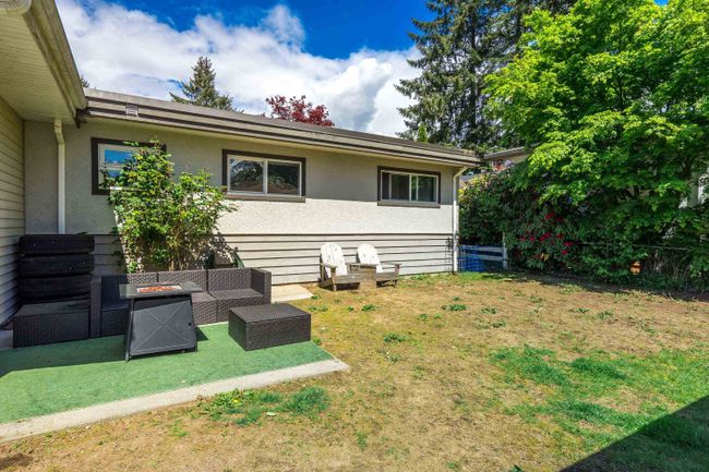 21444 121 Avenue, House other with 5 bedrooms, 2 bathrooms and 4 parking in Maple Ridge BC | Image 31