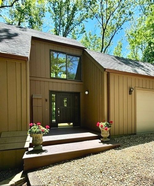 1309 Wildwood Ln, Mahomet, IL, 61853-9770 | Card Image