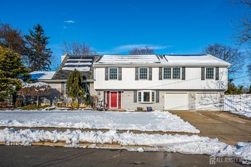 4 Winthrop Rd, Somerset, NJ, 08873-1810 | Card Image