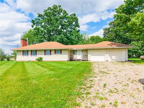 52 S Kansas Rd, Orrville, OH, 44667-9564 | Card Image
