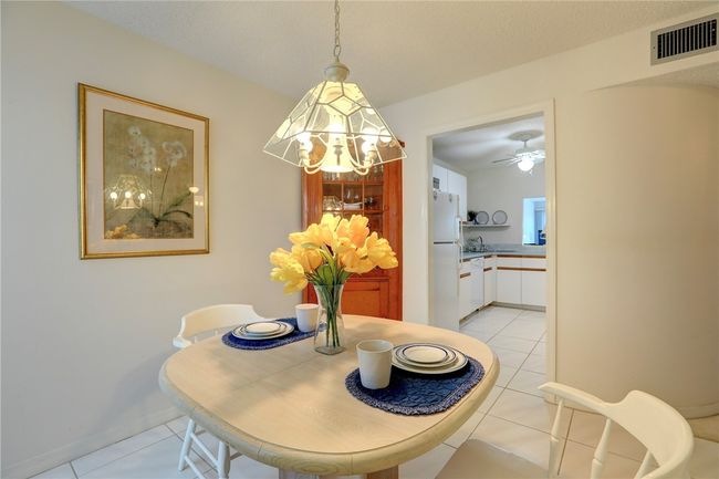 6110 - 6110 River Run Dr, House attached with 2 bedrooms, 2 bathrooms and null parking in Sebastian FL | Image 15